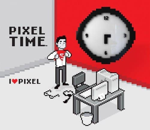 Пиксельные настенные часы