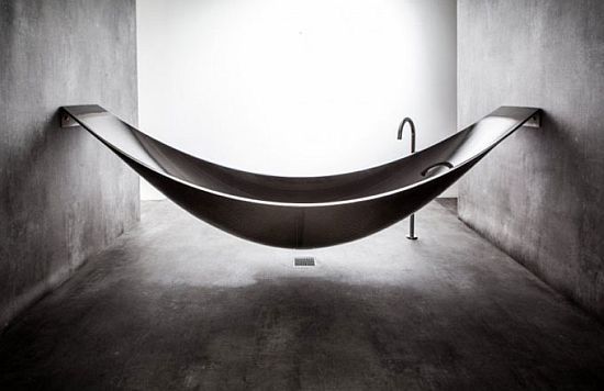 Floating hammock bath tub