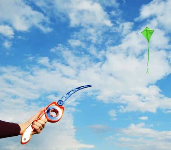 Castakite- Cast Your Kite Like a Fishing Pole