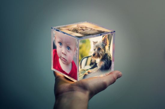 Cubee - The Illuminating Instagram Photo Cube
