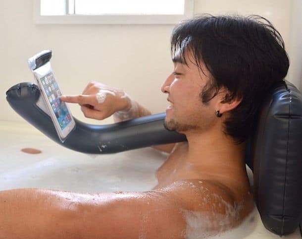 Bath Air Pillow Smartphone Holder