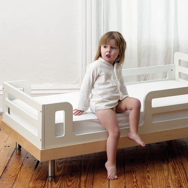 Classic Toddler Bed by Oeuf