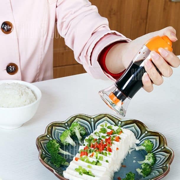 Simple Kitchen Outdoor Practical Soy Oil Vinegar Bottle Spraying Type