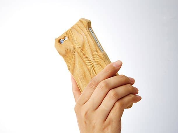 Деревянный чехол Hibiki для iPhone 6