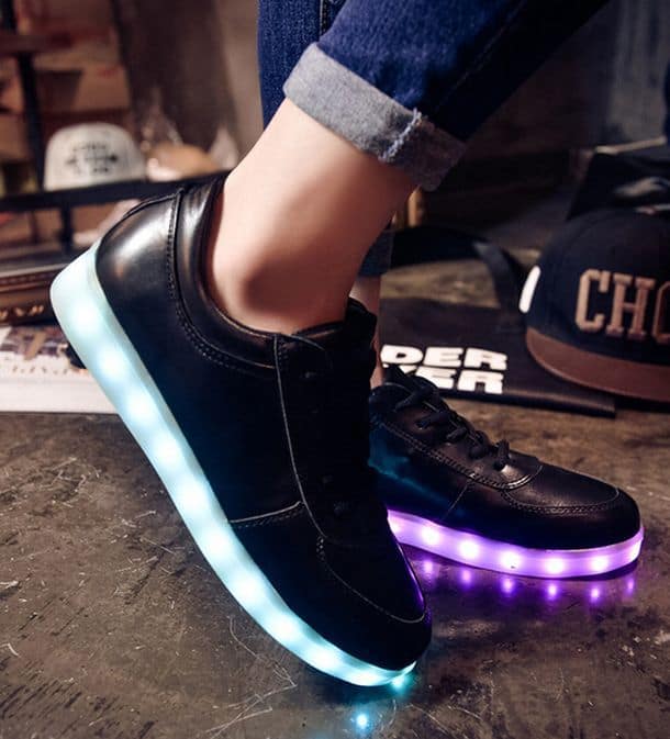Светодиодные кроссовки с LED подсветкой