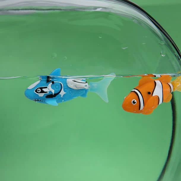 Аквариумная рыбка-робот RoboFish
