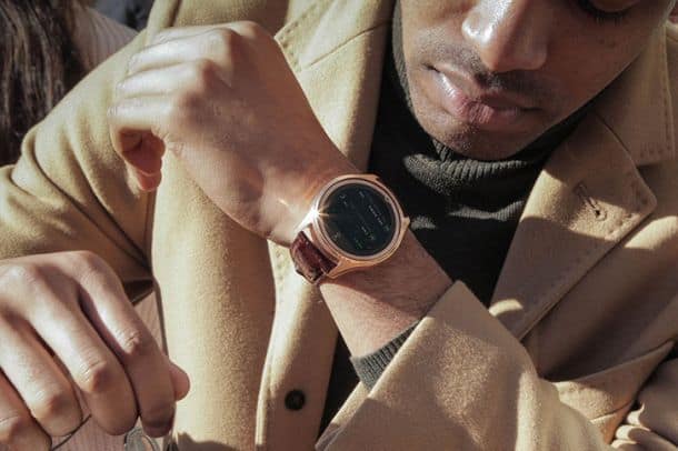 Умные наручные часы Olio Model One