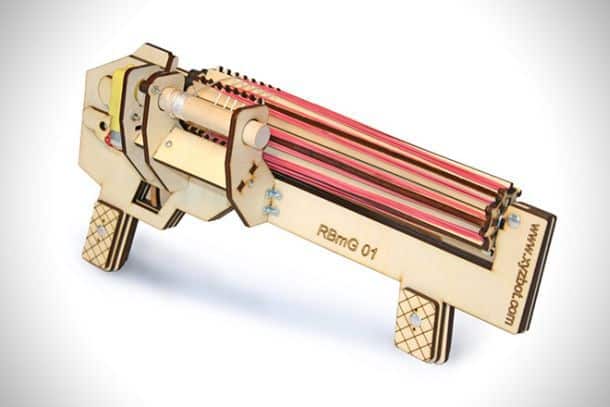 Деревянный пулемет для стрельбы канцелярскими резинками RBmG 01