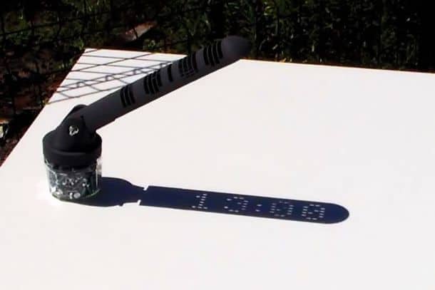 Пластиковые солнечные часы Sundial