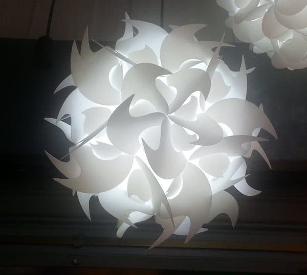 Оригинальный подвесной светильник шарообразной формы