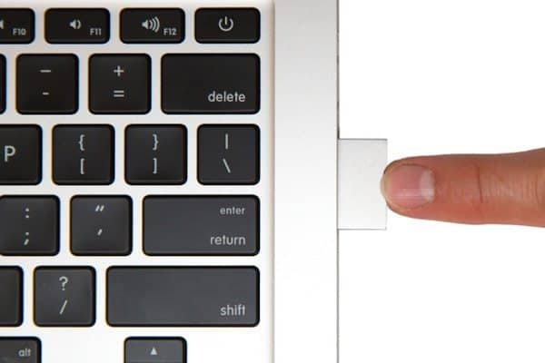 Карточка памяти для увеличения ёмкости диска MacBook Pro