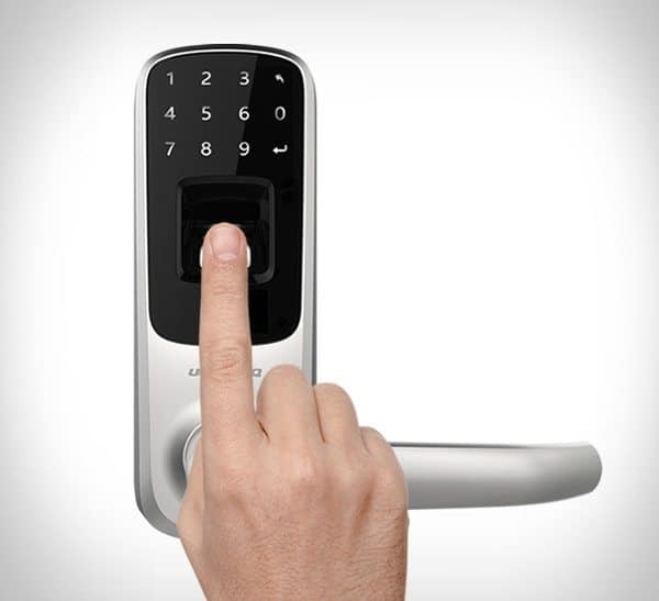 Дверной замок со сканером отпечатка пальца Ultraloq
