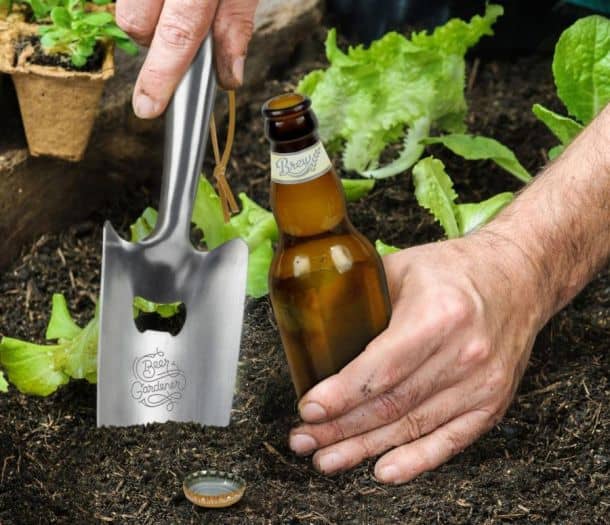 Садовый совок с открывалкой Beer Gardener