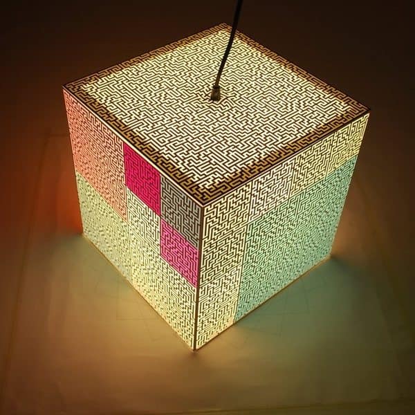Световой куб-лабиринт от компании Uniqube