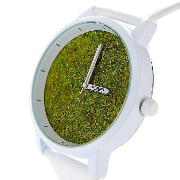 Наручные часы с «травяным» циферблатом