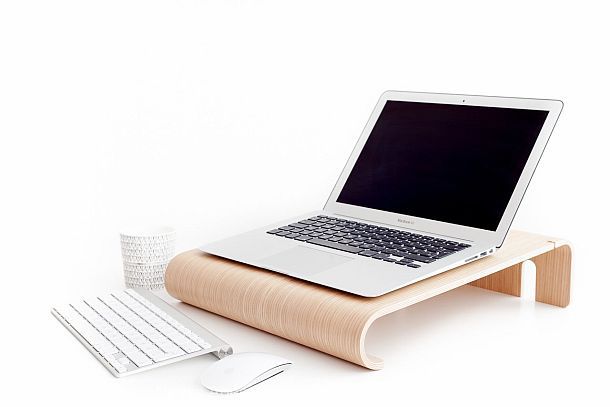 Настенная подставка для MacBook