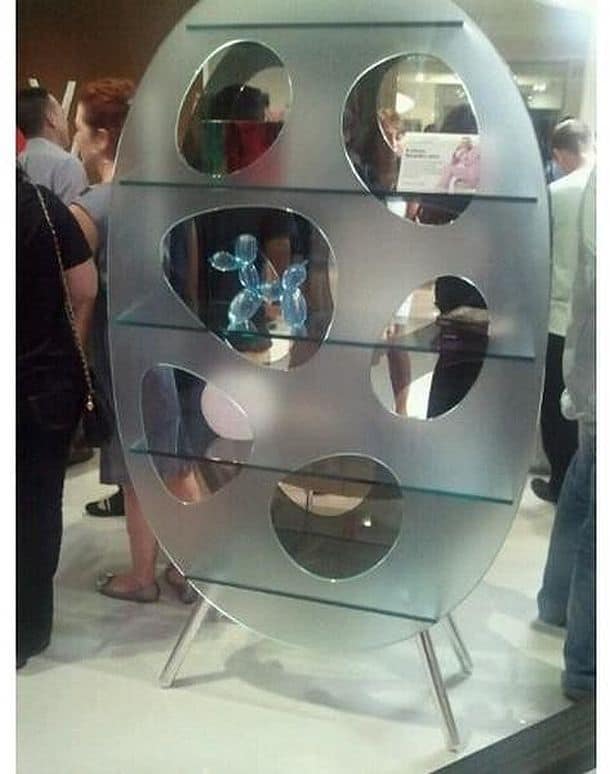 Стеклянный шкаф Lotus Display от Карима Рашида