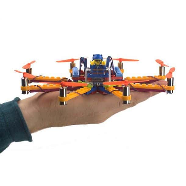 Конструктор для создания дронов Flybrix