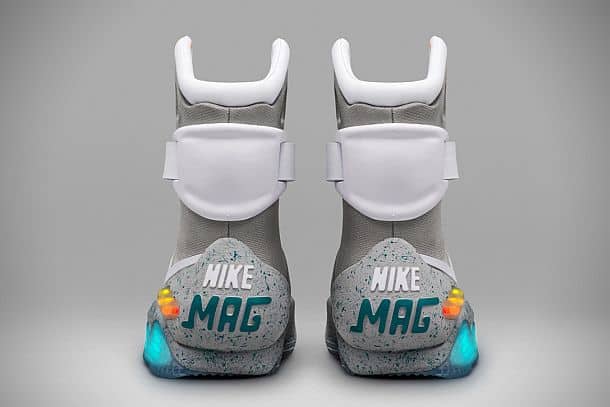 Самозашнуровывающиеся кроссовки Nike Mag