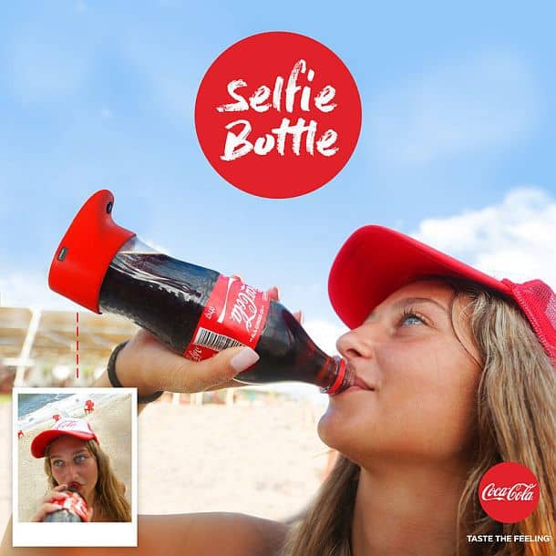 Подставка для бутылки с селфи-камерой Coca-Cola selfie bottle