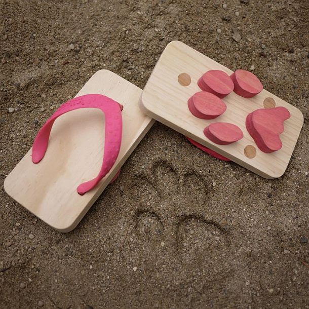 Игровые пляжные сандалии Ashiato