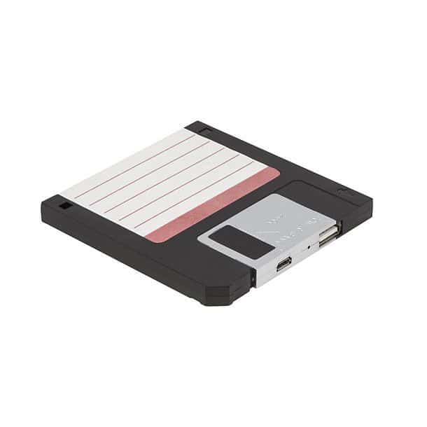 Резервный аккумулятор в форме флоппи-диска Floppy Disk Powerbank