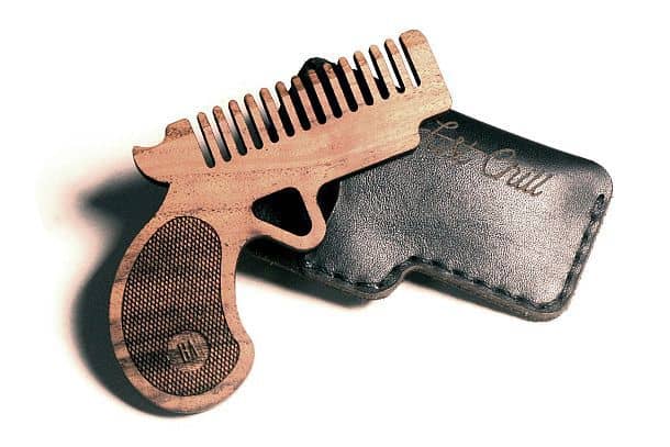 Деревянная расческа в форме пистолета Just Chill ручной работы