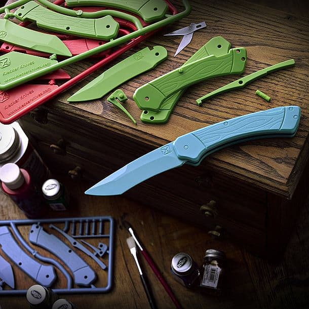 Детский конструктор в виде пластикового перочинного ножика Trigger Knife Kit