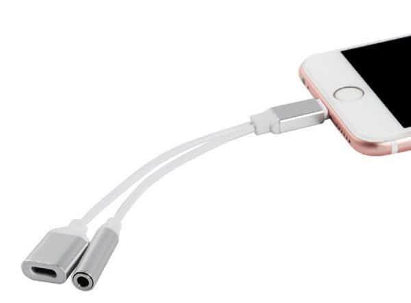 Кабель-переходник 2 в 1 для подключения наушников и зарядки iPhone 7