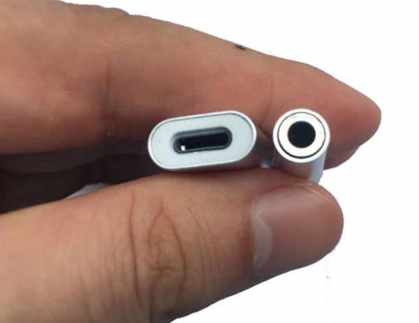 Кабель-переходник 2 в 1 для подключения наушников и зарядки iPhone 7
