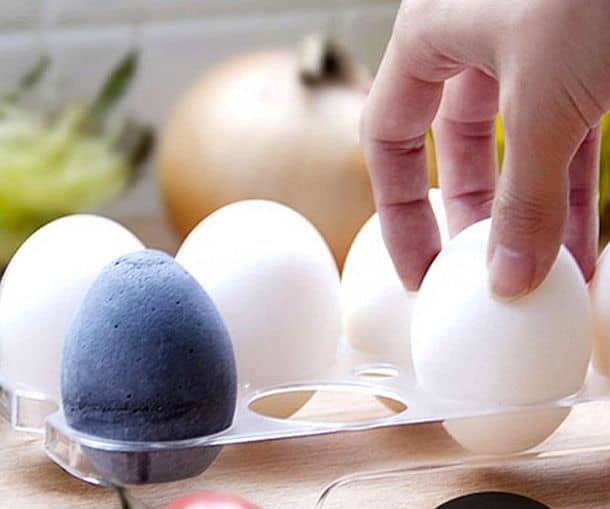 Ароматизаторы для холодильника в виде яиц угольного цвета