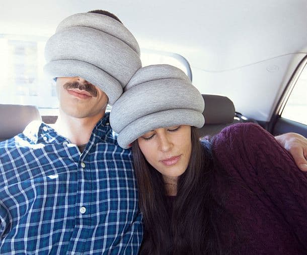 Дорожная подушка Ostrich Pillow Light