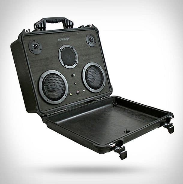 Суперпрочная акустическая система-чемодан Pelican Boomcase