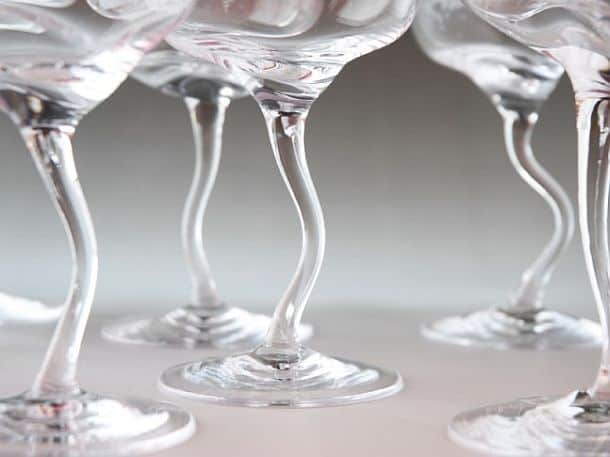 Винный бокал с извилистой ножкой Drunk Wine Glass