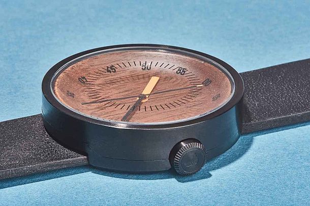 Наручные часы с деревянным циферблатом Grovemade Real Walnut Watch 02