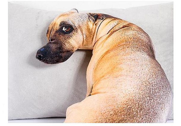 Подушка в форме собаки