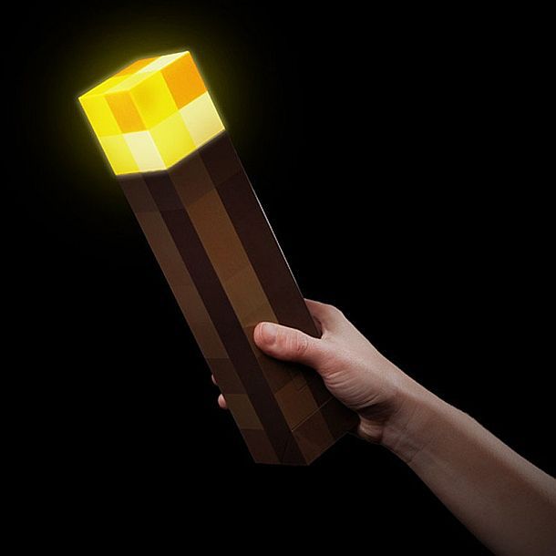Светодиодный факел в стиле компьютерной игры Minecraft