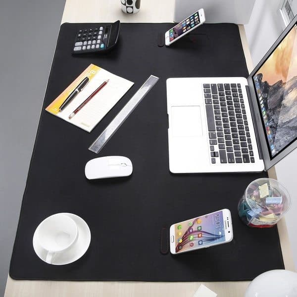 Коврик для рабочего стола с подставками для смартфонов