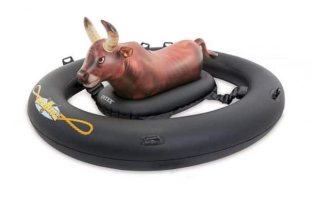 Надувная игрушка с быком для водного родео Inflat-A-Bull