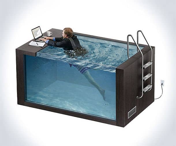 Плавательный бассейн для работы за компьютером Swim Desk