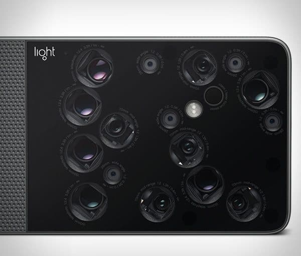 Фотомыльница с 16-ю объективами Light L16