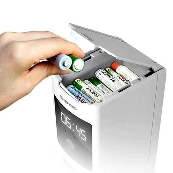 Eneroid - умный контейнер для массовой зарядки пальчиковых аккумуляторов