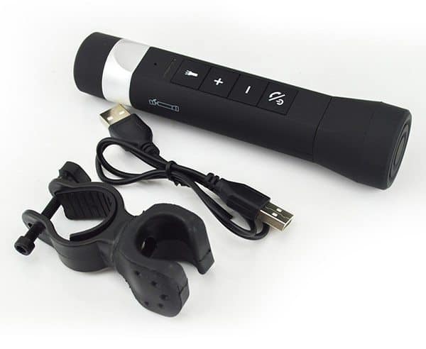 Велосипедный фонарик с функцией Bluetooth-колонки