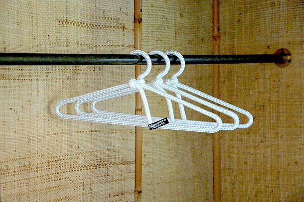 Комплект дизайнерских вешалок для гардероба Loop