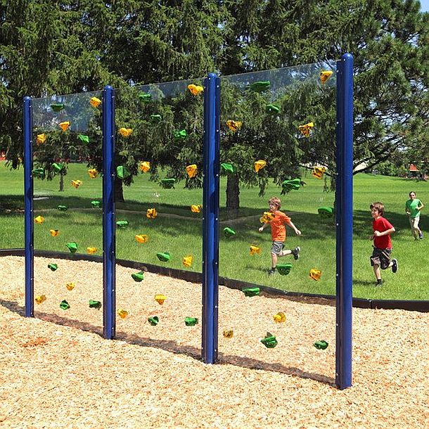 Прозрачный трехсекционный скалодром Clear Playground Wall