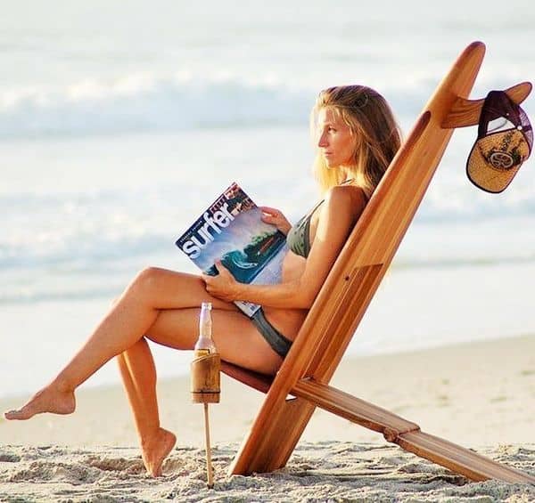 Пляжное кресло в виде серфборда Bombwatcher