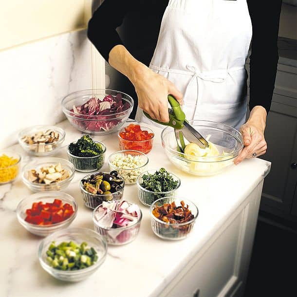 Ножницы для нарезки салатов в миске Trudeau Toss & Chop