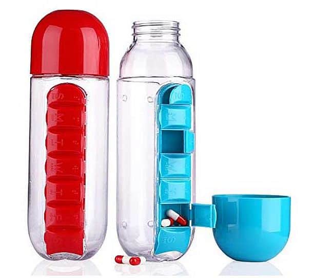 Бутылка для воды со встроенным контейнером для таблеток