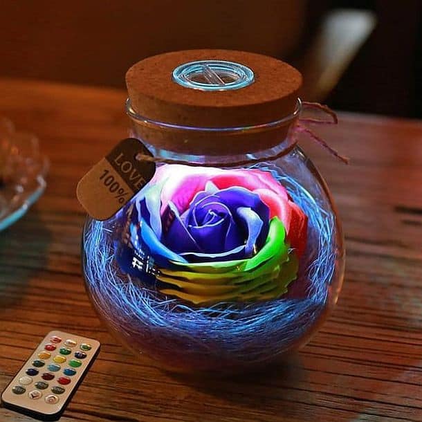 Декоративный настольный светильник с искусственной розочкой Rose Light Bottle