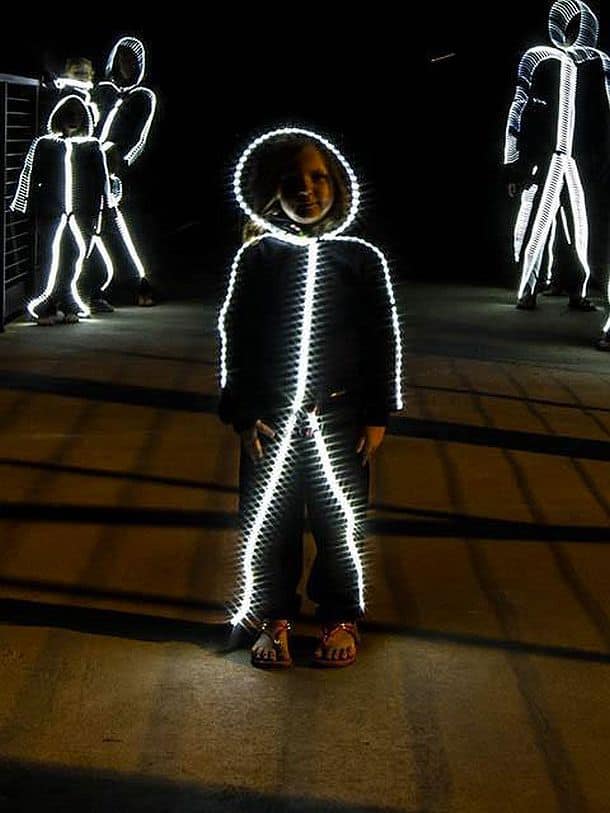 Светодиодные костюмы в виде нарисованных человечков